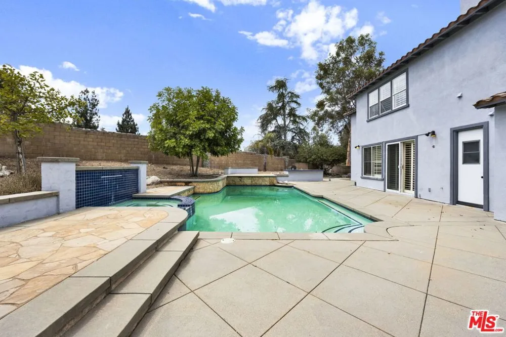 680 Adirondack Lane Claremont, CA 91711