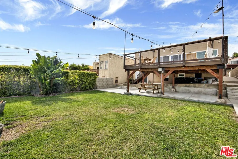 878 W 21st Street San Pedro, CA 90731
