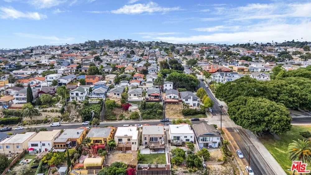 878 W 21st Street San Pedro, CA 90731