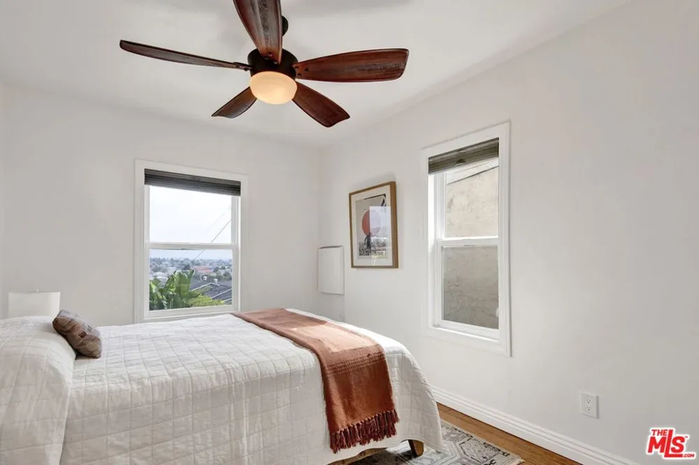 878 W 21st Street San Pedro, CA 90731