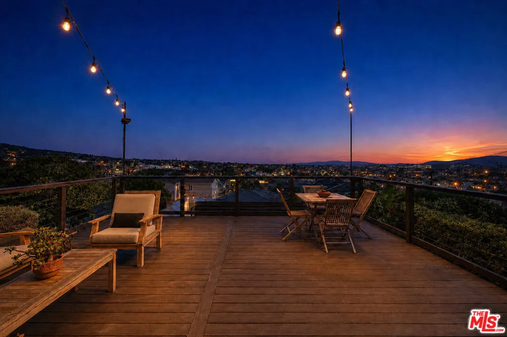 878 W 21st Street San Pedro, CA 90731