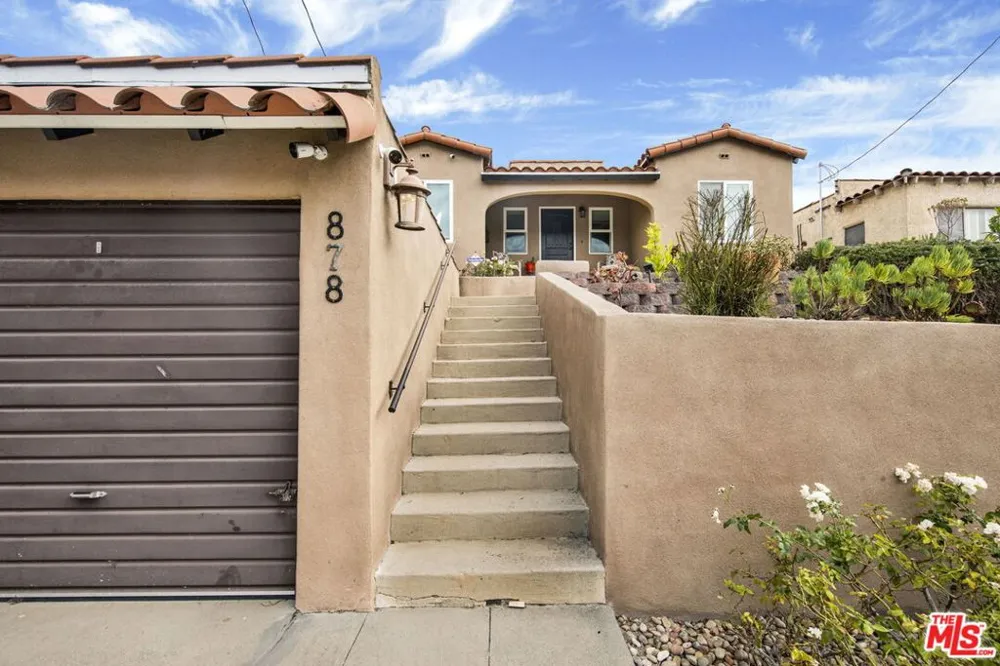 878 W 21st Street San Pedro, CA 90731