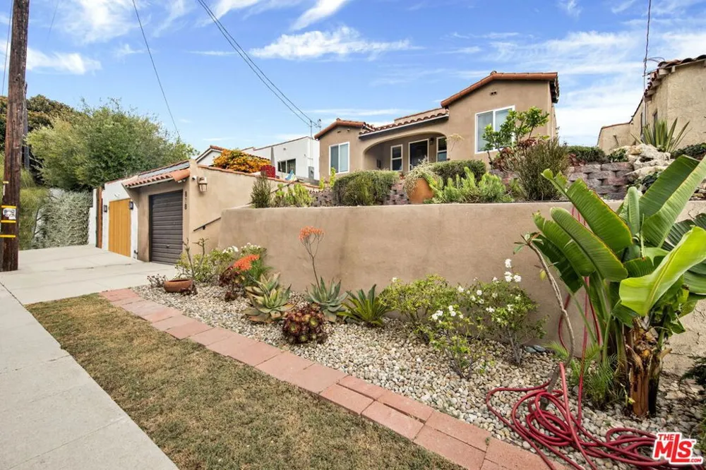 878 W 21st Street San Pedro, CA 90731