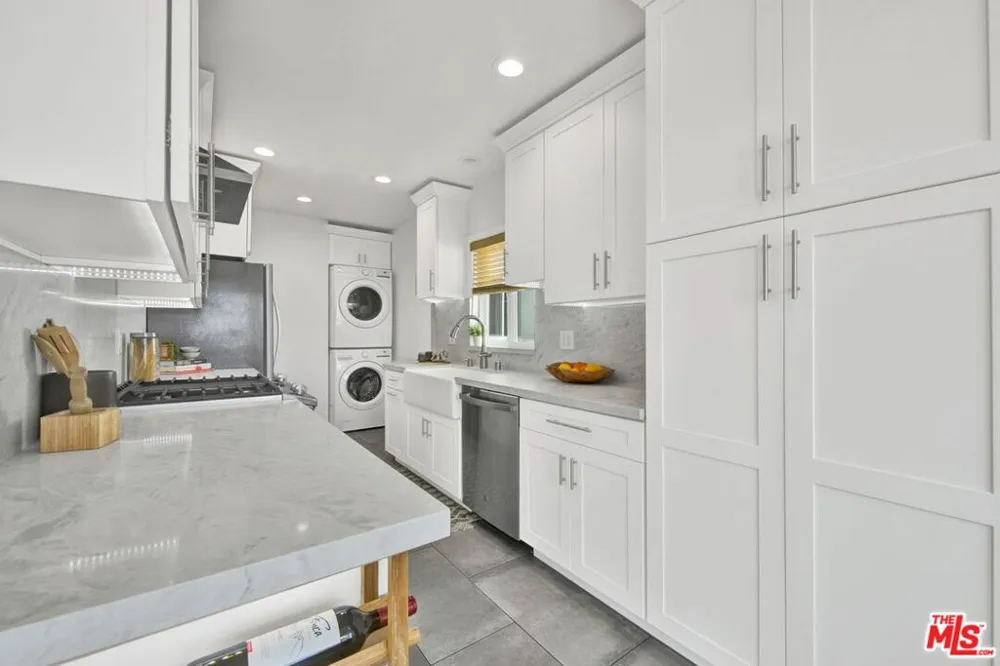 878 W 21st Street San Pedro, CA 90731