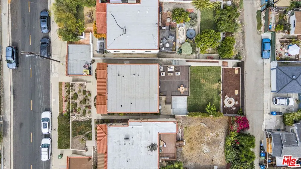 878 W 21st Street San Pedro, CA 90731
