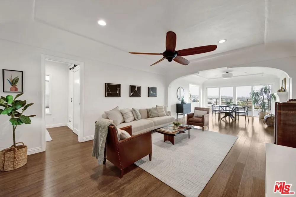 878 W 21st Street San Pedro, CA 90731