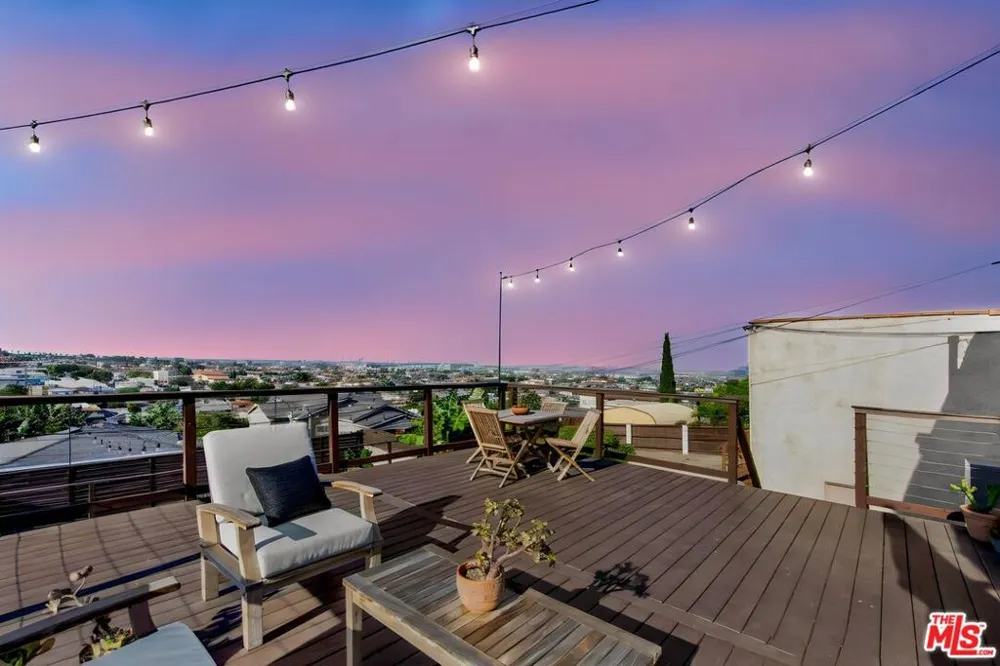 878 W 21st Street San Pedro, CA 90731