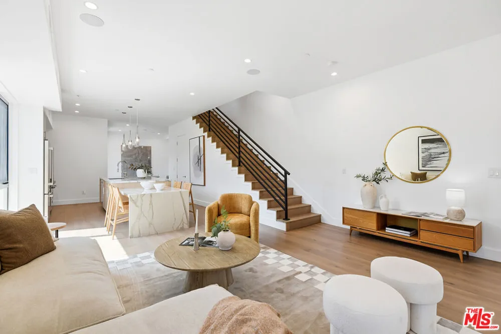 4095 Sawtelle Boulevard #D Culver City, CA 90066