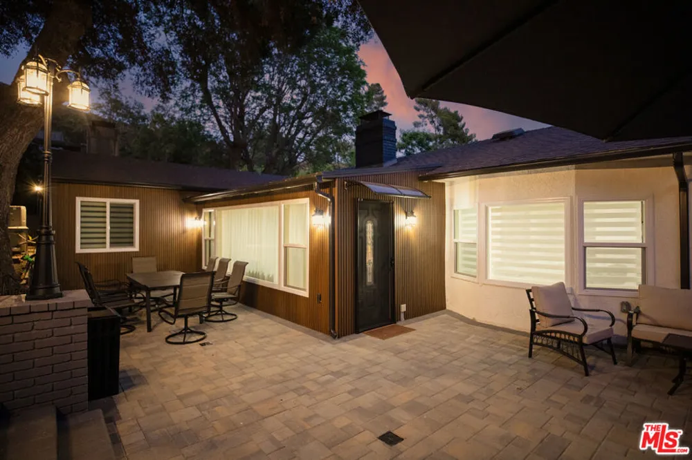 2727 Hollister Terrace Glendale, CA 91206