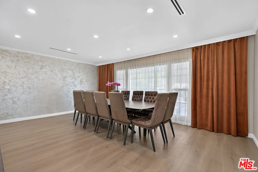 2727 Hollister Terrace Glendale, CA 91206