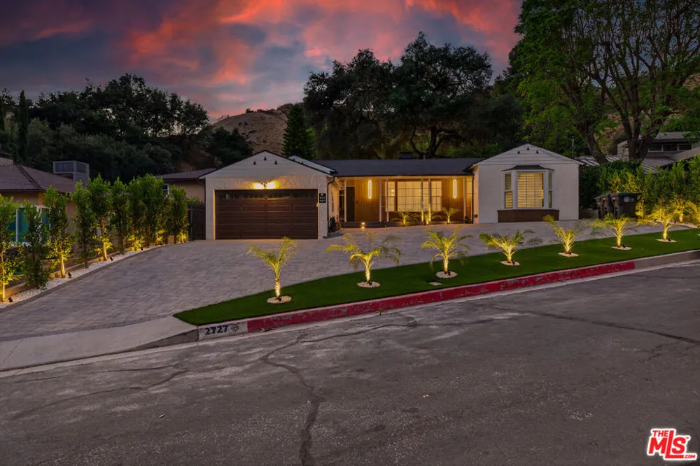 2727 Hollister Terrace Glendale, CA 91206