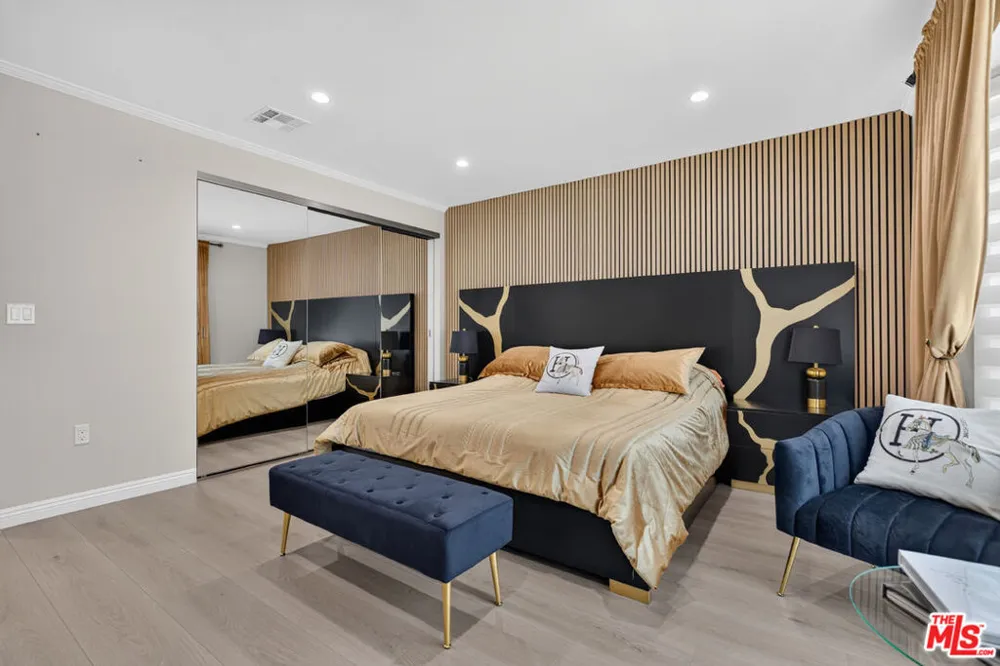 2727 Hollister Terrace Glendale, CA 91206