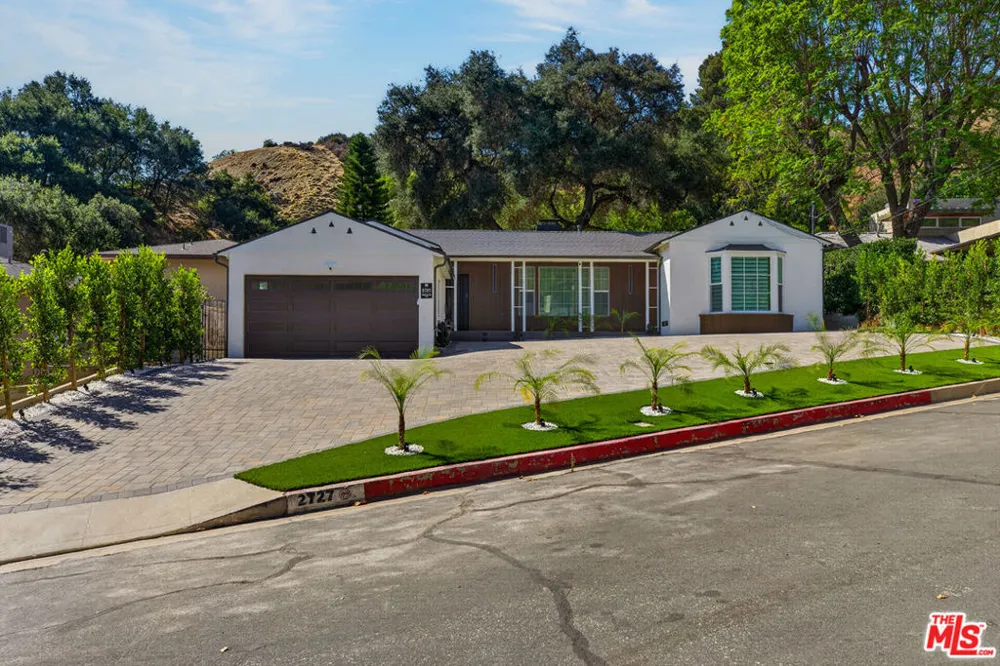 2727 Hollister Terrace Glendale, CA 91206