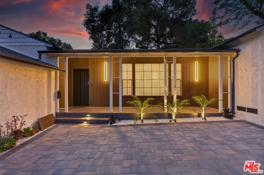 2727 Hollister Terrace Glendale, CA 91206