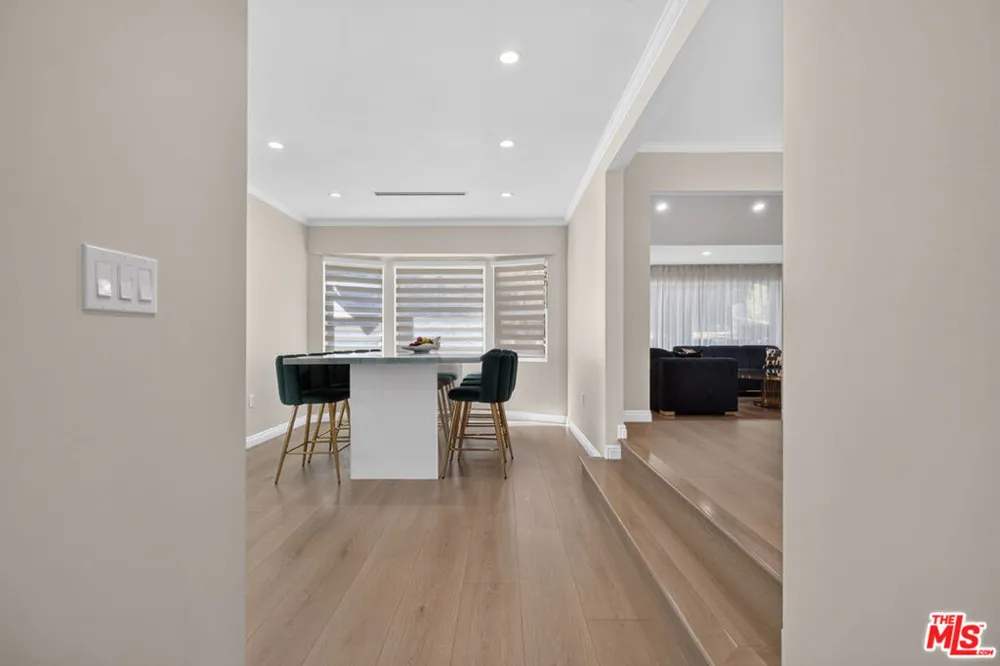 2727 Hollister Terrace Glendale, CA 91206