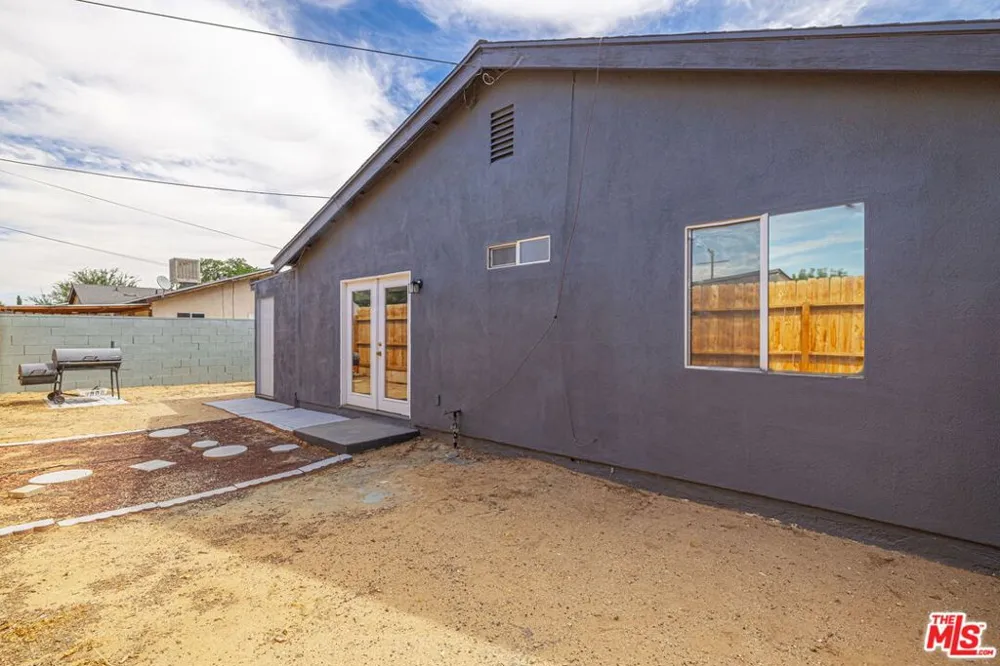 43033 39th Street Lancaster, CA 93536
