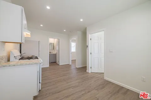 43033 39th Street