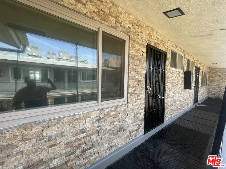 628 S Osage Avenue #7 Inglewood, CA 90301