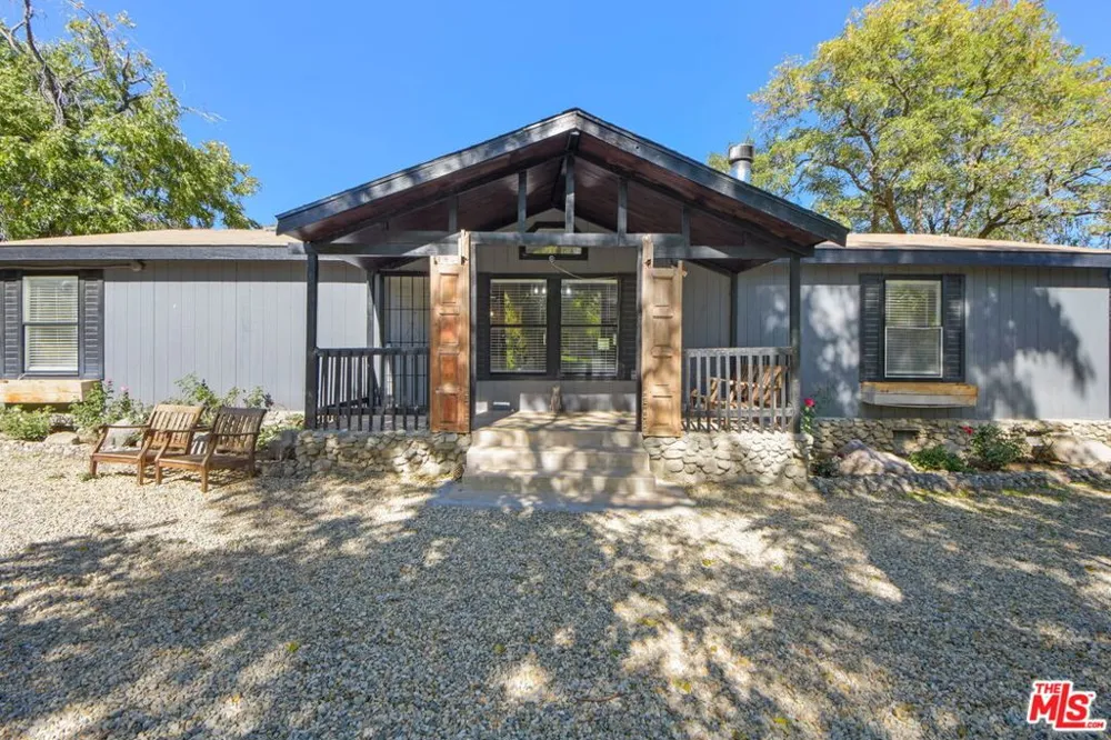 27235 Pine Canyon Road Lake Hughes, CA 93532