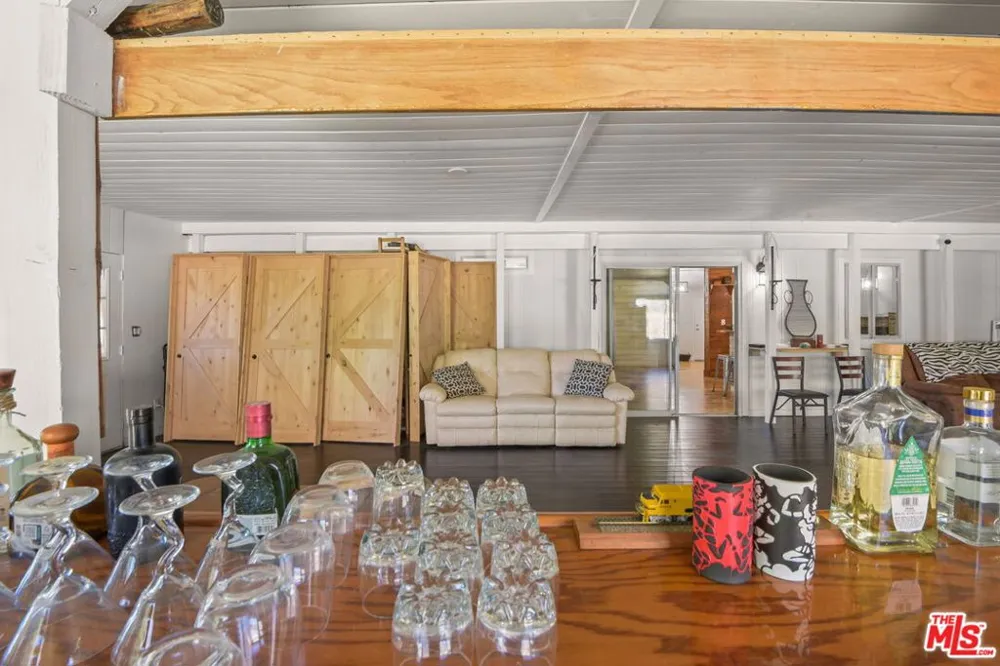 27235 Pine Canyon Road Lake Hughes, CA 93532