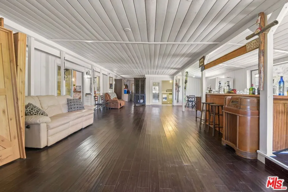 27235 Pine Canyon Road Lake Hughes, CA 93532
