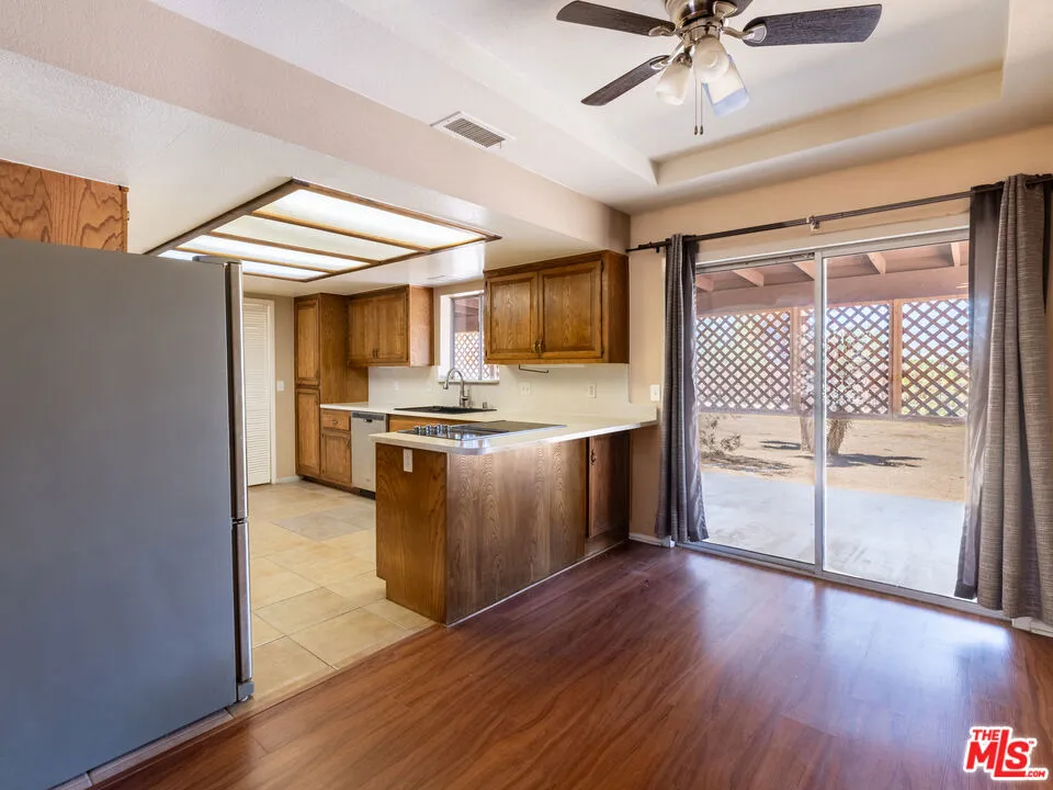 7204 Emerson Avenue Yucca Valley, CA 92284