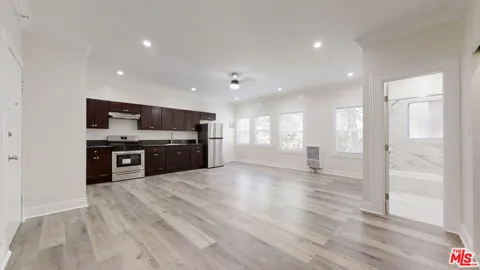 507 Loma #205