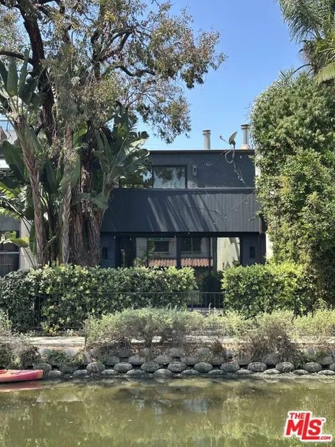 2409 Strongs Drive