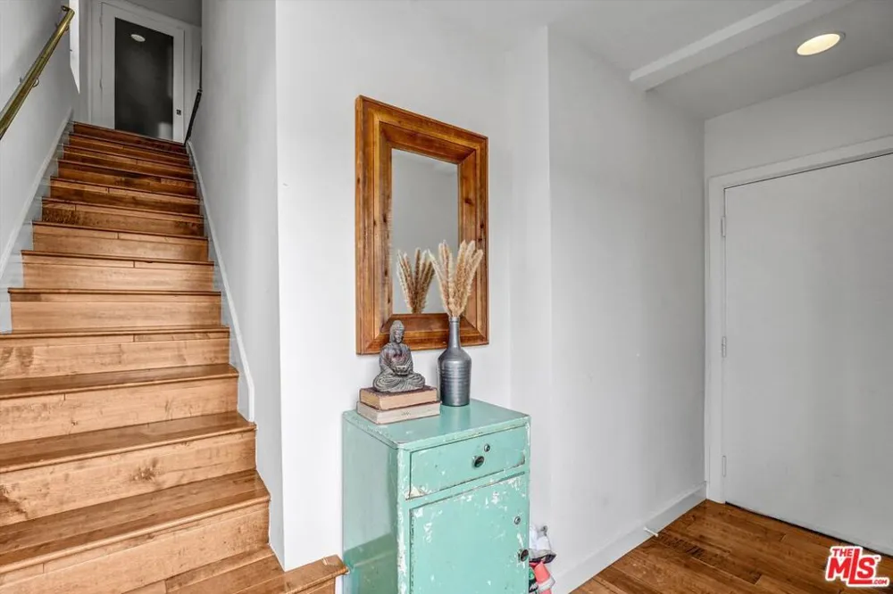 4105 Pacific Avenue #1 Marina del Rey, CA 90292