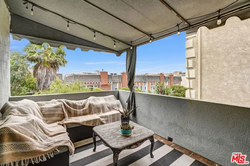 4105 Pacific Avenue #1 Marina del Rey, CA 90292