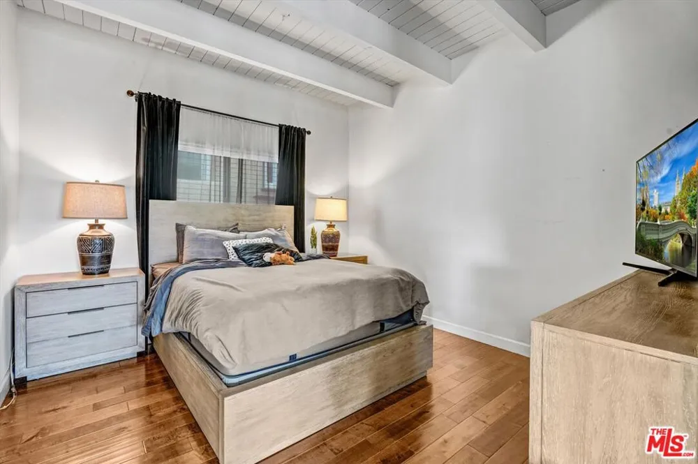 4105 Pacific Avenue #1 Marina del Rey, CA 90292