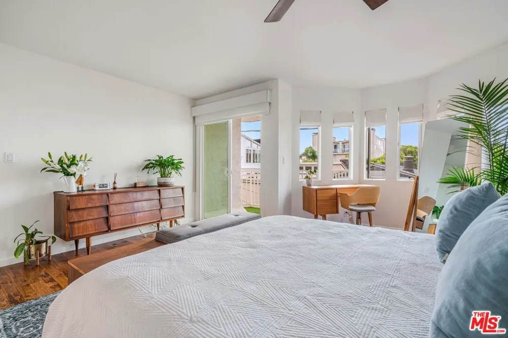 24 Westwind Street #C Marina del Rey, CA 90292