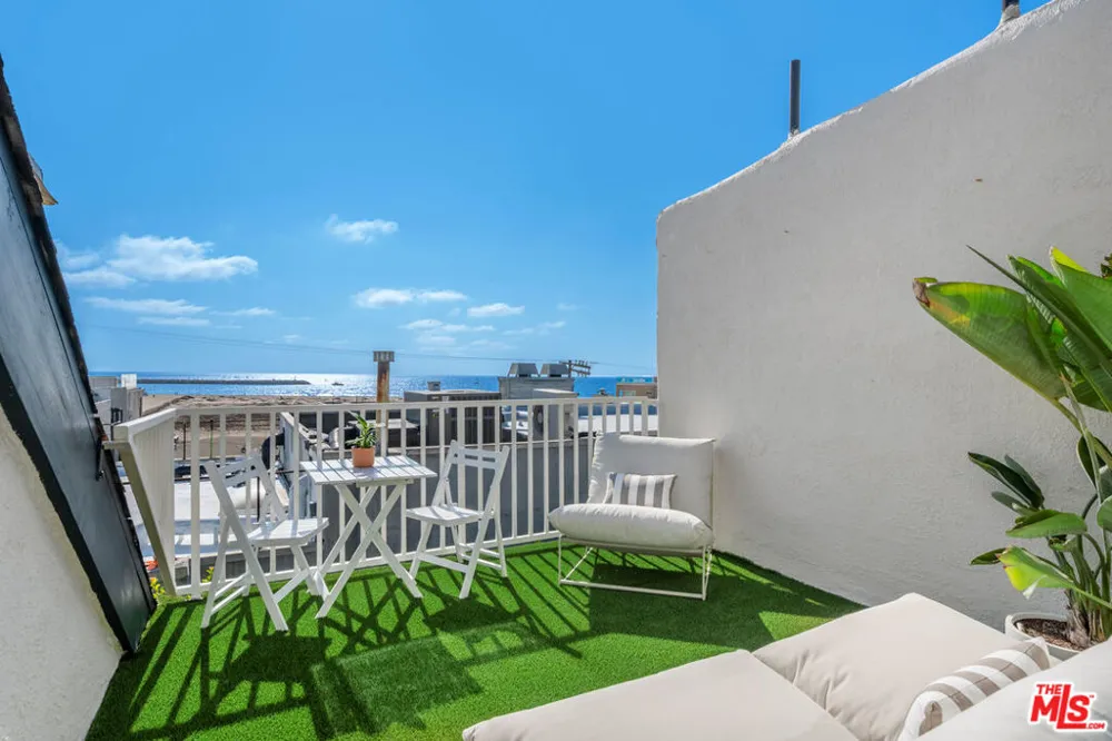 24 Westwind Street #C Marina del Rey, CA 90292
