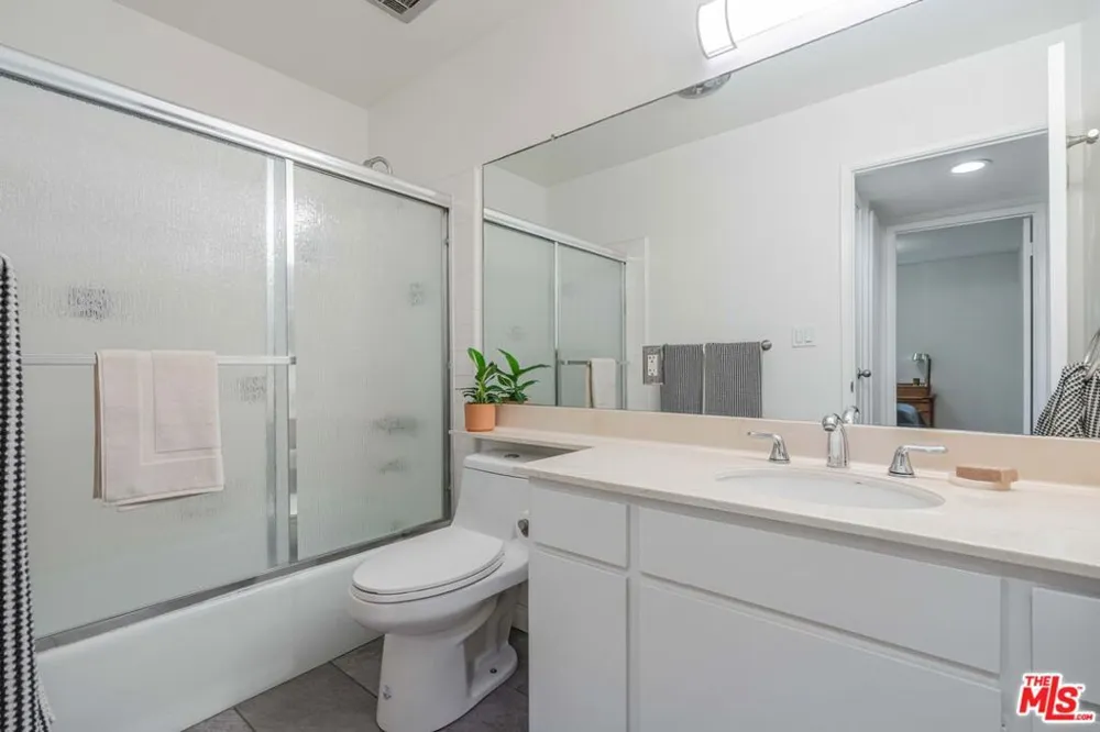 24 Westwind Street #C Marina del Rey, CA 90292