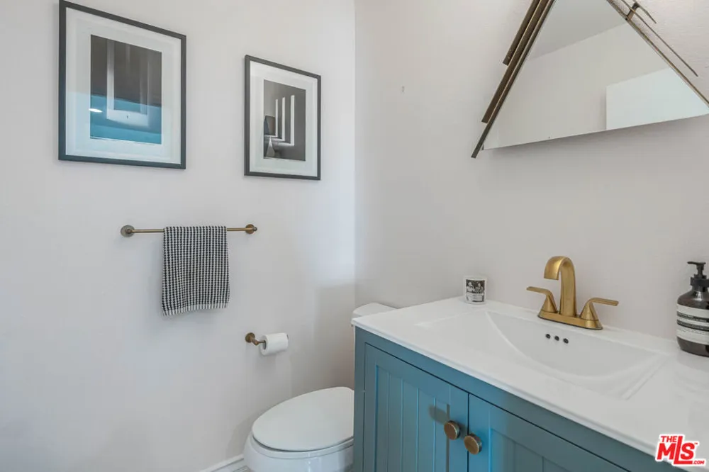 24 Westwind Street #C Marina del Rey, CA 90292