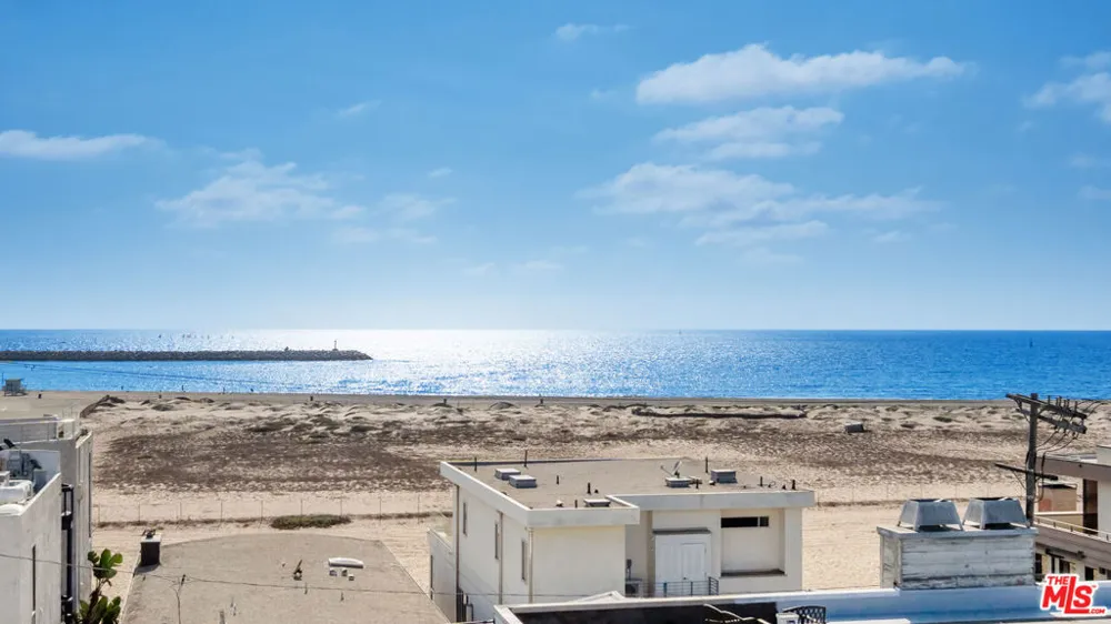 24 Westwind Street #C Marina del Rey, CA 90292