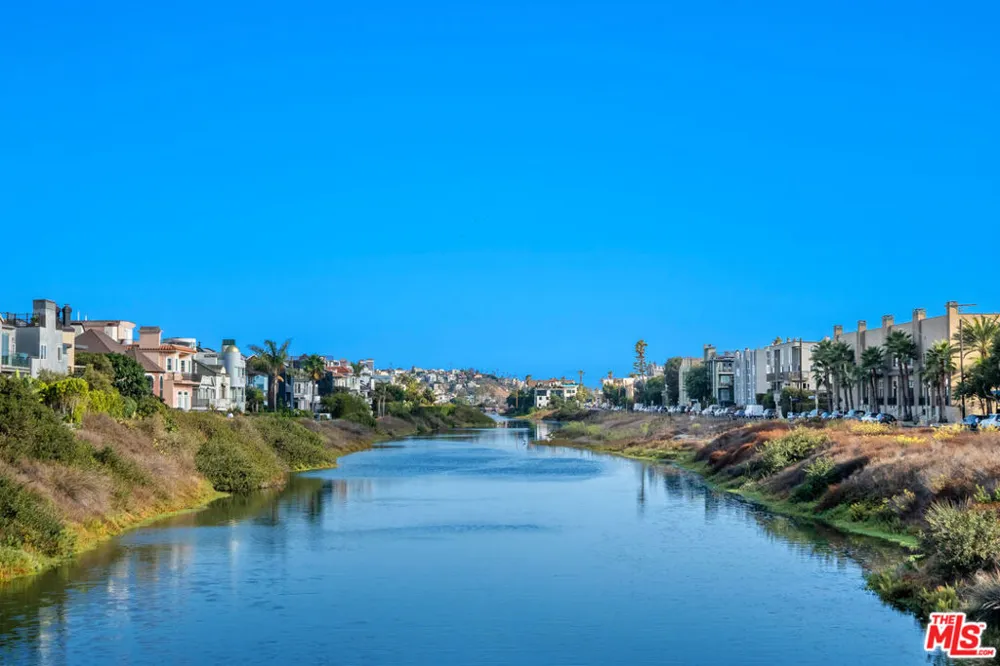 24 Westwind Street #C Marina del Rey, CA 90292
