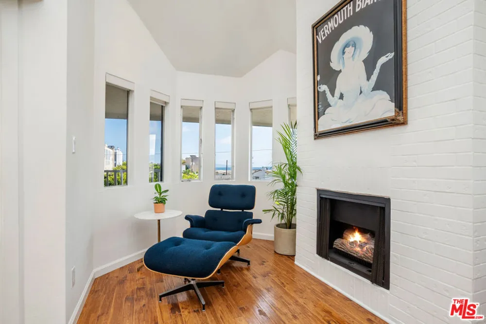 24 Westwind Street #C Marina del Rey, CA 90292
