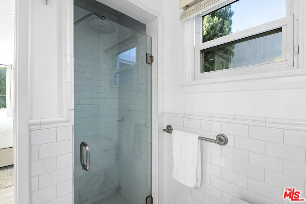 409 Kilkea Drive Los Angeles, CA 90048