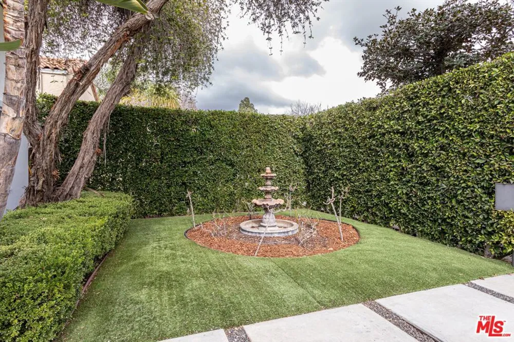 409 Kilkea Drive Los Angeles, CA 90048