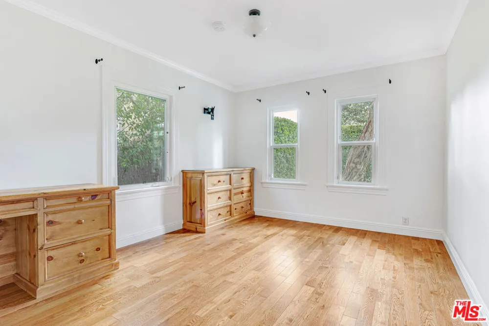 409 Kilkea Drive Los Angeles, CA 90048