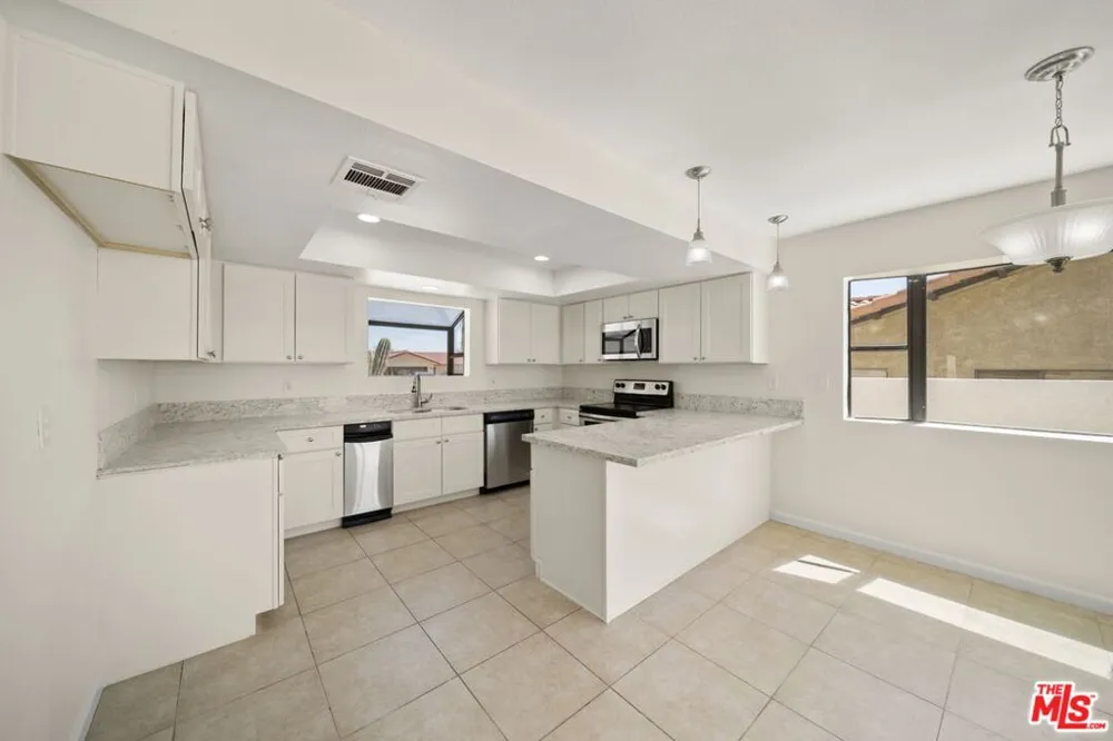 9861 Hoylake Road Desert Hot Springs, CA 92240