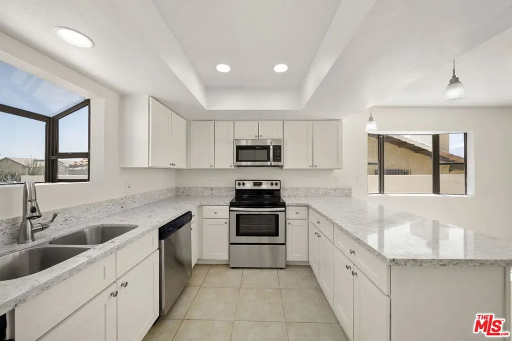 9861 Hoylake Road Desert Hot Springs, CA 92240
