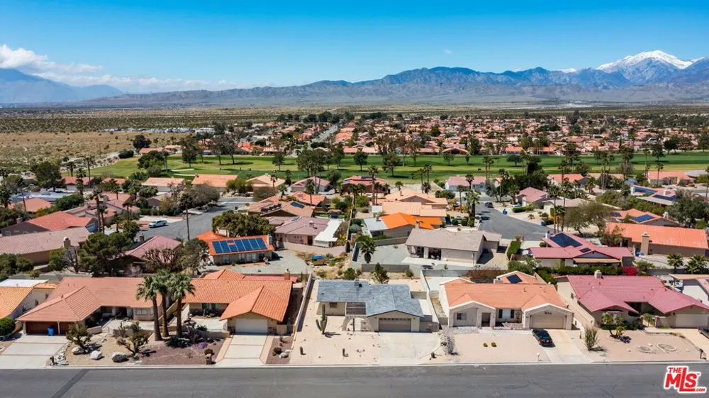 9861 Hoylake Road Desert Hot Springs, CA 92240