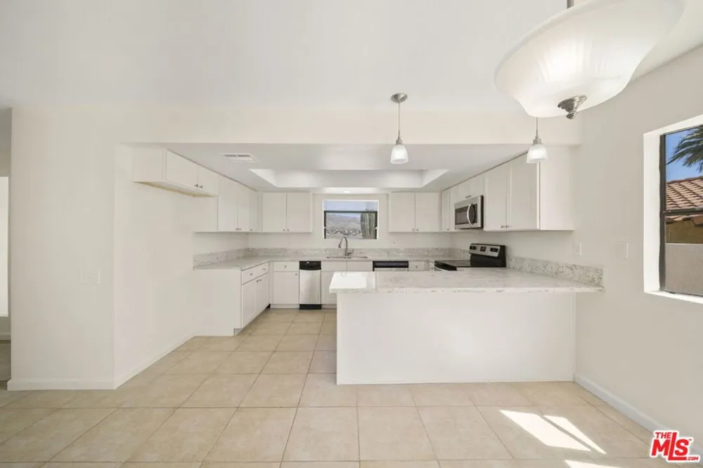 9861 Hoylake Road Desert Hot Springs, CA 92240