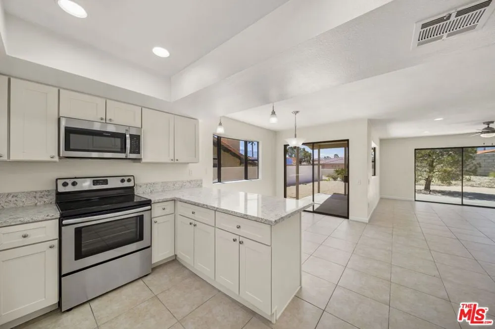 9861 Hoylake Road Desert Hot Springs, CA 92240