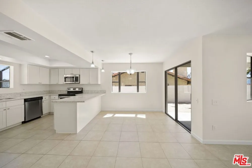 9861 Hoylake Road Desert Hot Springs, CA 92240