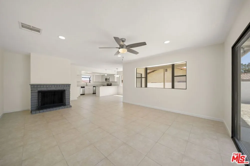 9861 Hoylake Road Desert Hot Springs, CA 92240