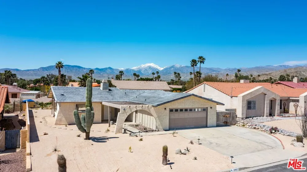 9861 Hoylake Road Desert Hot Springs, CA 92240