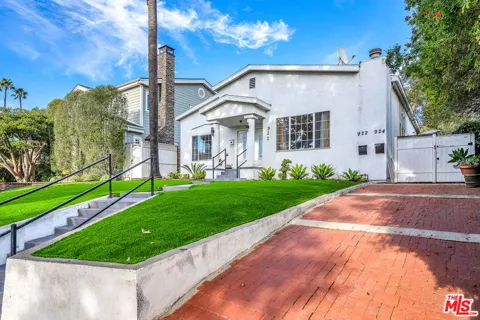 922 S Bundy Drive
